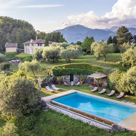 Morello Villa Lucques
