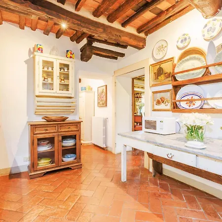 Morello Villa Lucques